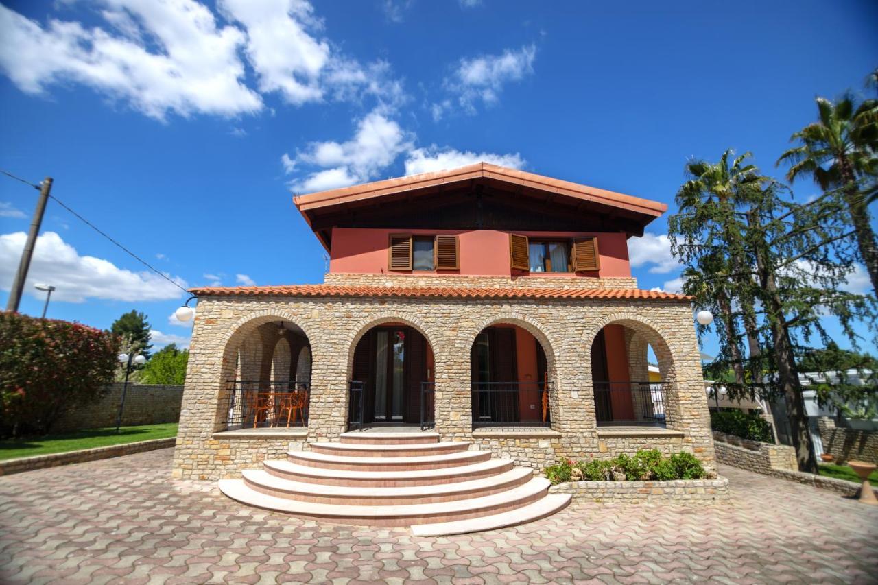 B&B Villa Adriana Andria Ngoại thất bức ảnh