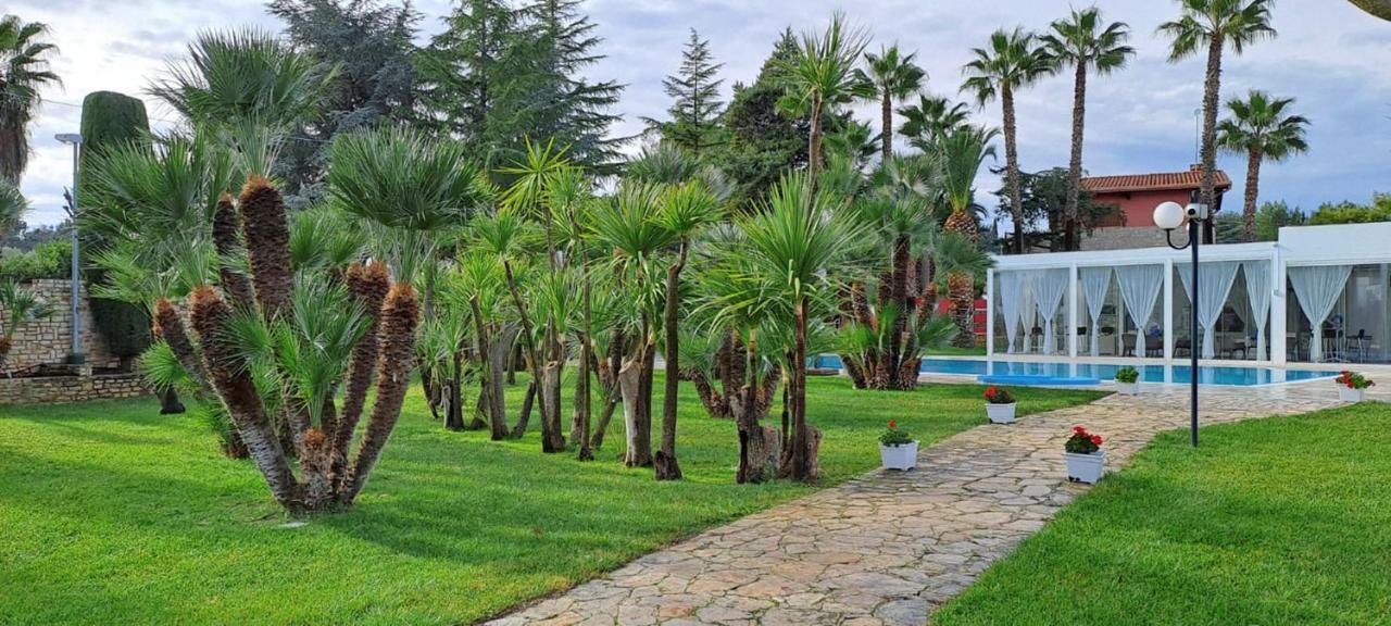 B&B Villa Adriana Andria Ngoại thất bức ảnh