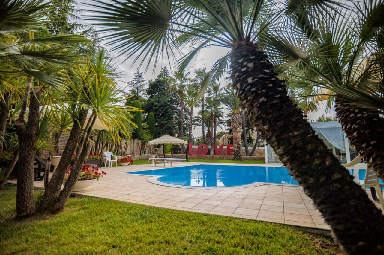 B&B Villa Adriana Andria Ngoại thất bức ảnh